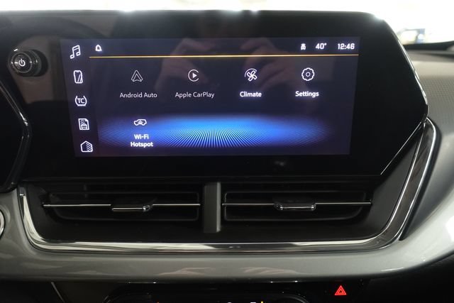 Used 2025 Chevrolet Trax LT FWD image 14