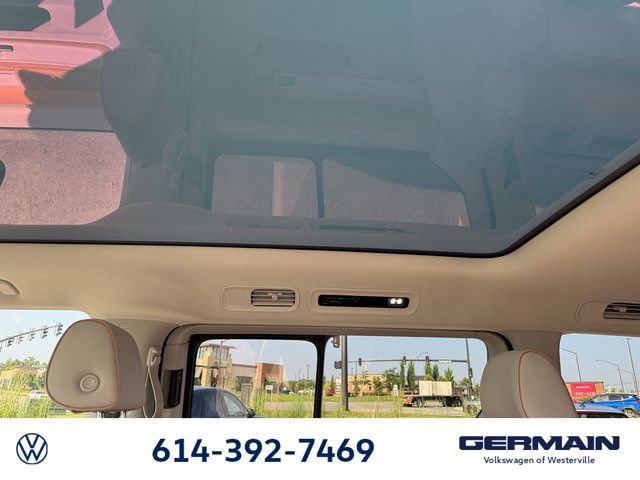 New 2025 Volkswagen ID. Buzz 1st Edition image 17