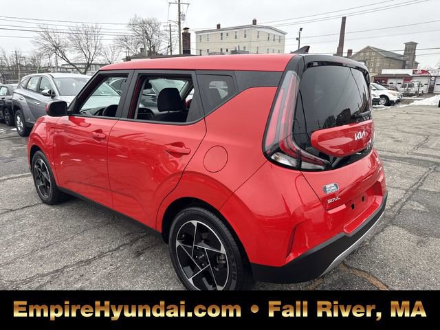 Used 2023 Kia Soul EX image 9
