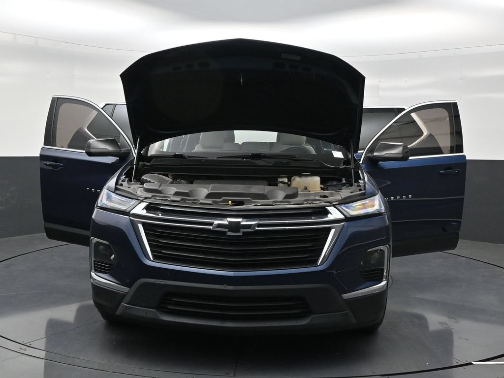 Used 2022 Chevrolet Traverse LS FWD image 33