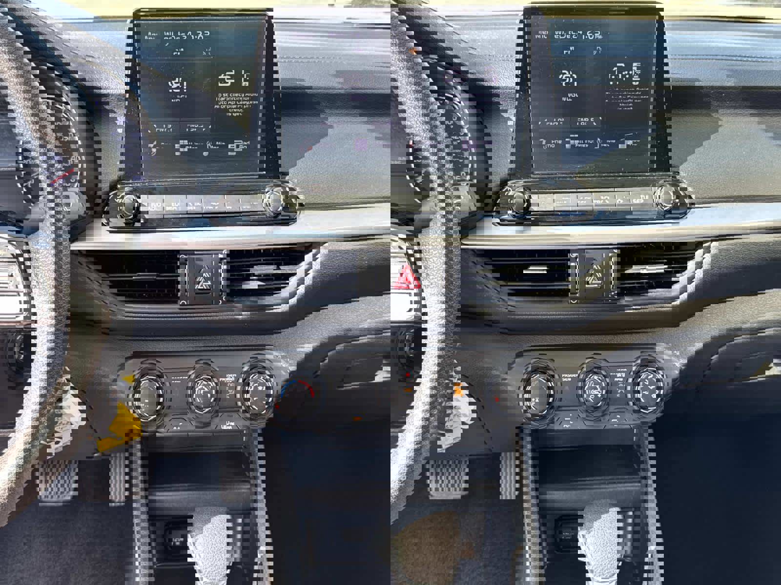 Used 2024 Kia Forte LXS image 41