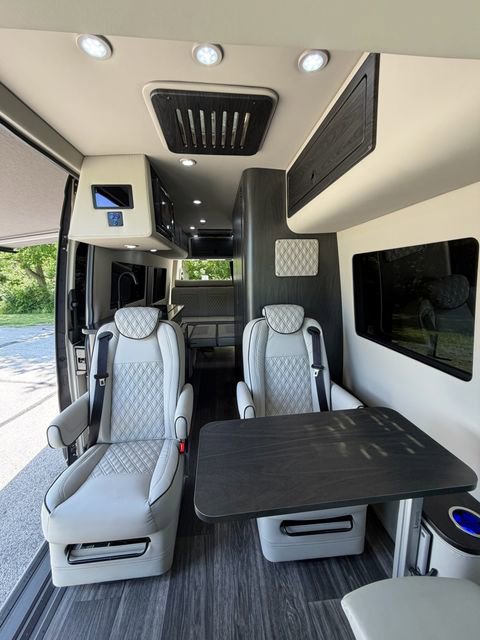 New 2025 Mercedes-Benz Sprinter 3500 image 28