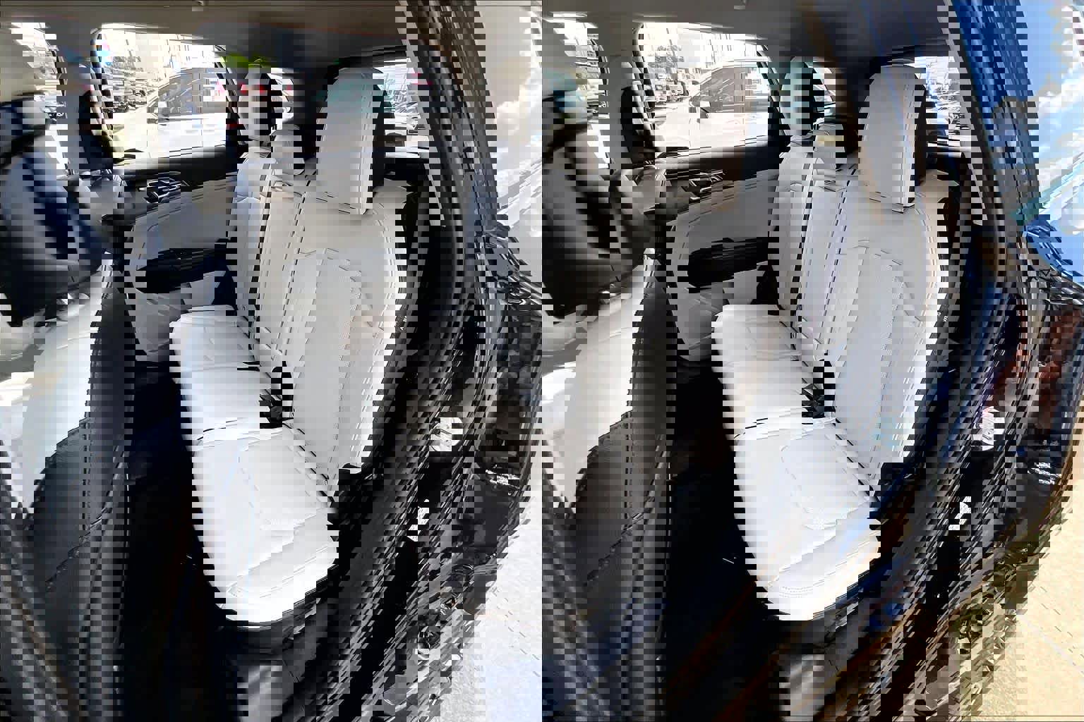 Used 2024 Kia Sportage EX image 18