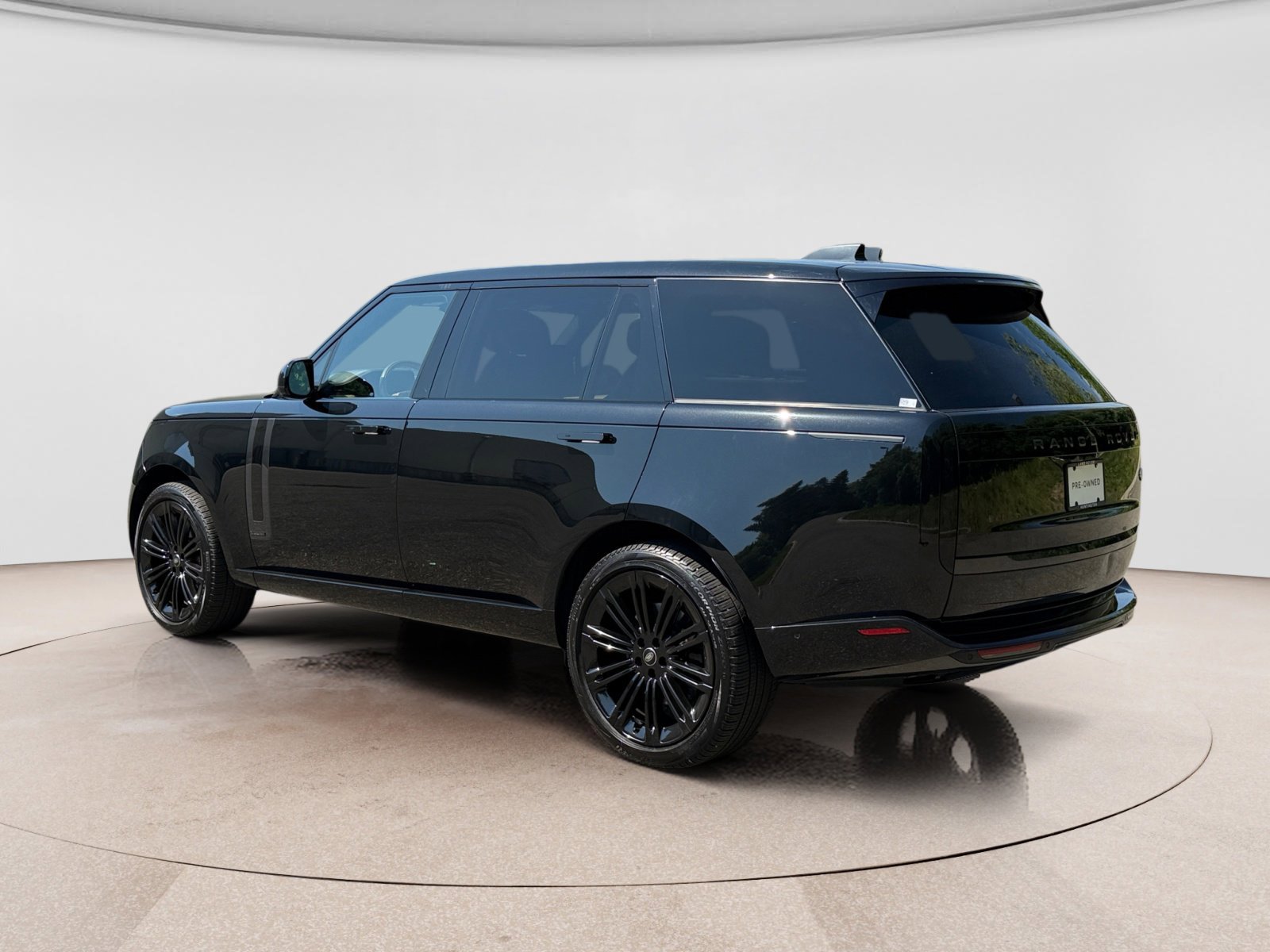 Used 2023 Land Rover Range Rover Long Wheelbase Autobiography AWD/4WD image 3