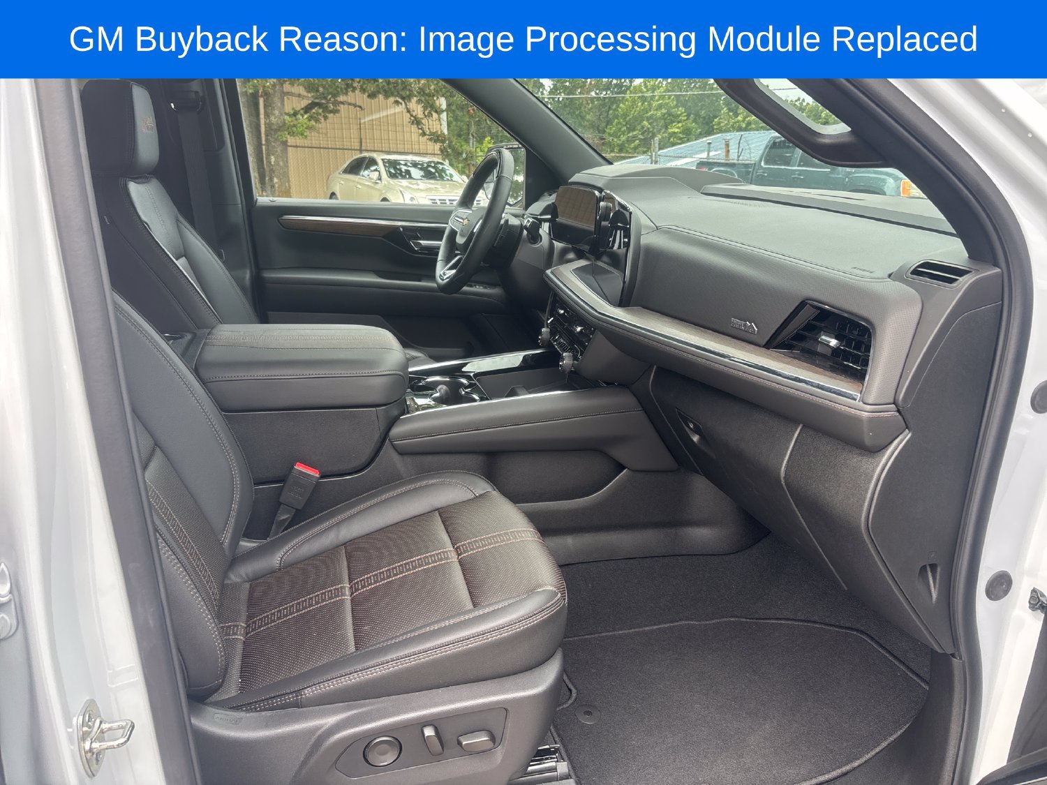 Used 2026 Chevrolet Suburban High Country AWD/4WD image 34