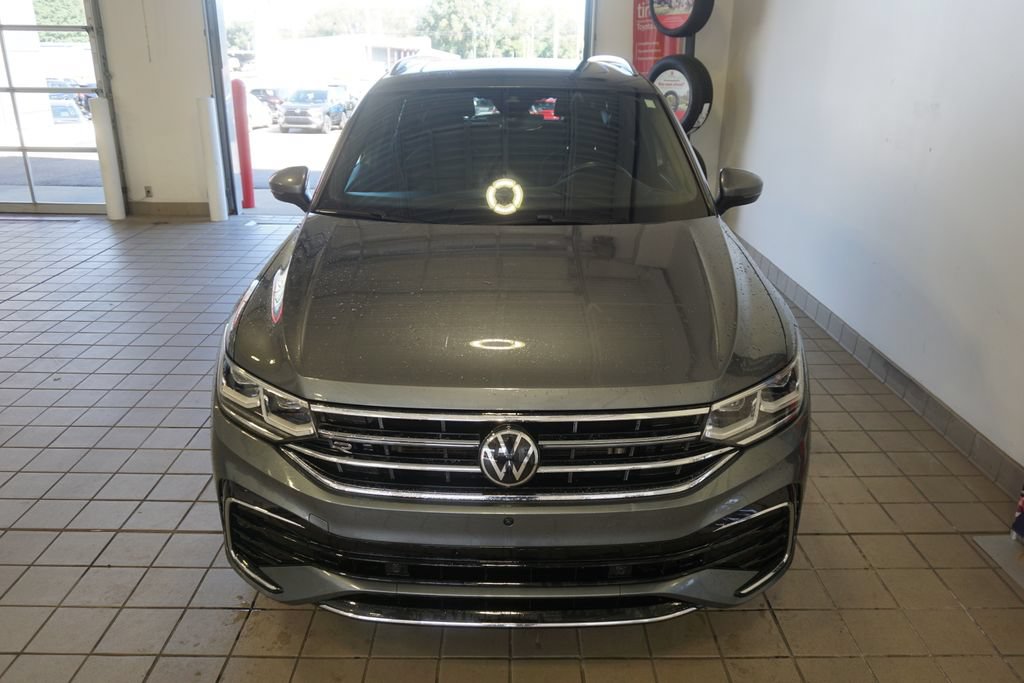Used 2022 Volkswagen Tiguan SEL R-Line AWD/4WD image 15