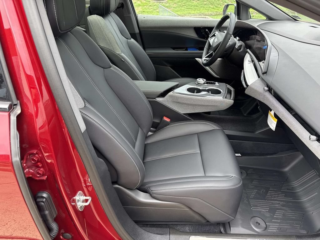 New 2026 Cadillac Optiq Sport 1 w/ LPO, Floor Liner Package AWD/4WD image 9