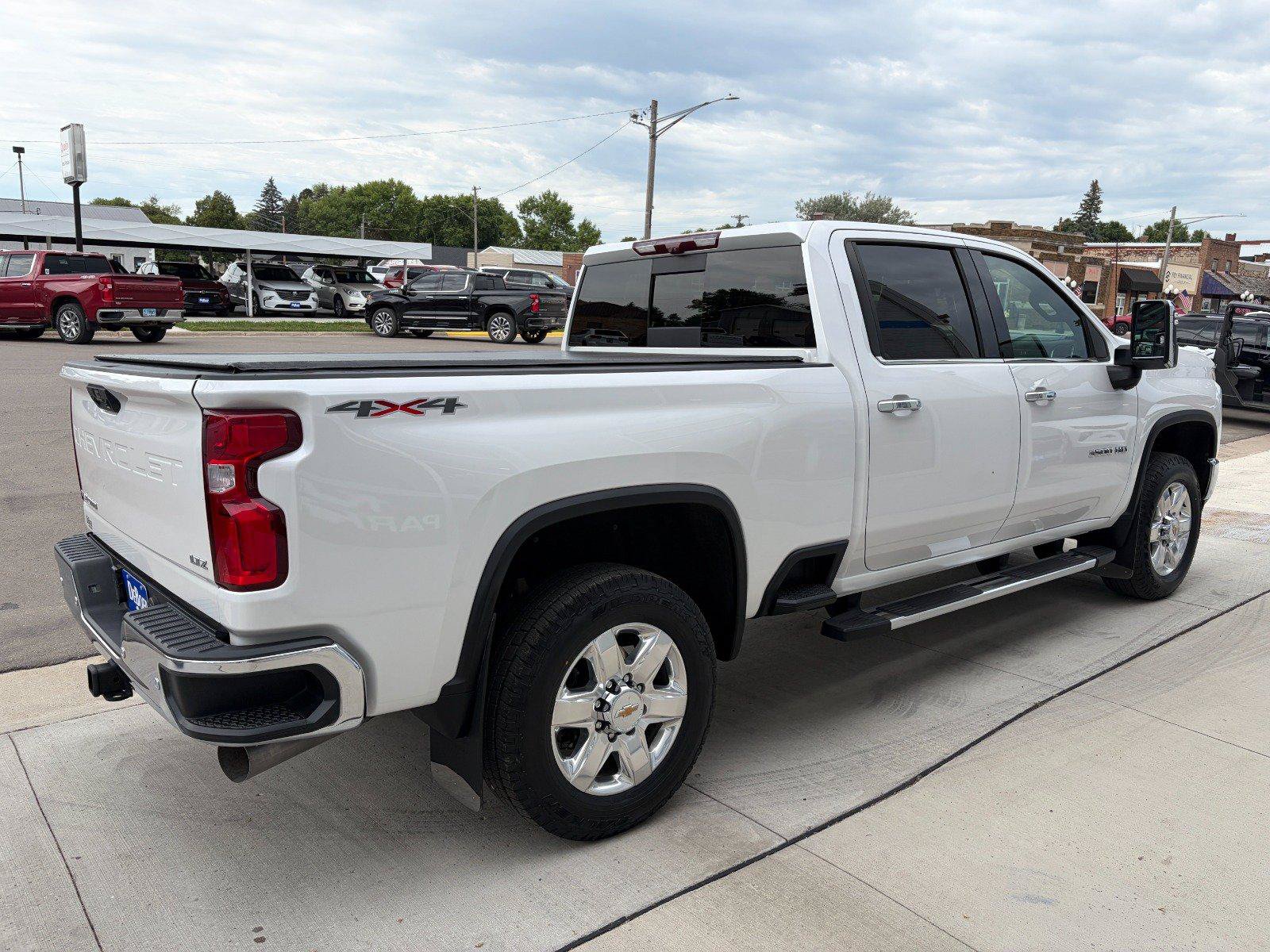 Used 2021 Chevrolet Silverado 3500 LTZ w/ LTZ Premium Package AWD/4WD image 5