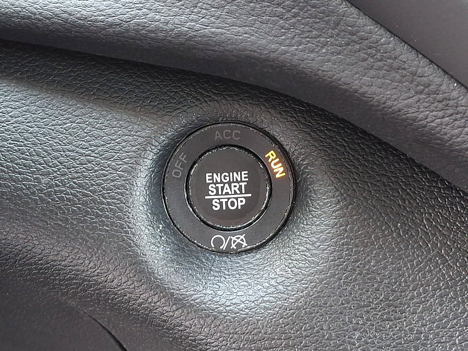 Certified 2022 Jeep Cherokee Trailhawk w/ Premium Leather Package image 24