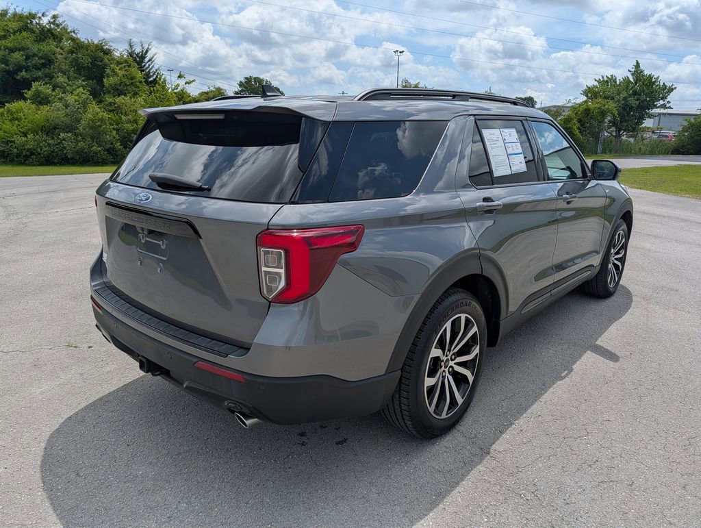Certified 2022 Ford Explorer ST-Line w/ Class IV Trailer Tow Package RWD image 4
