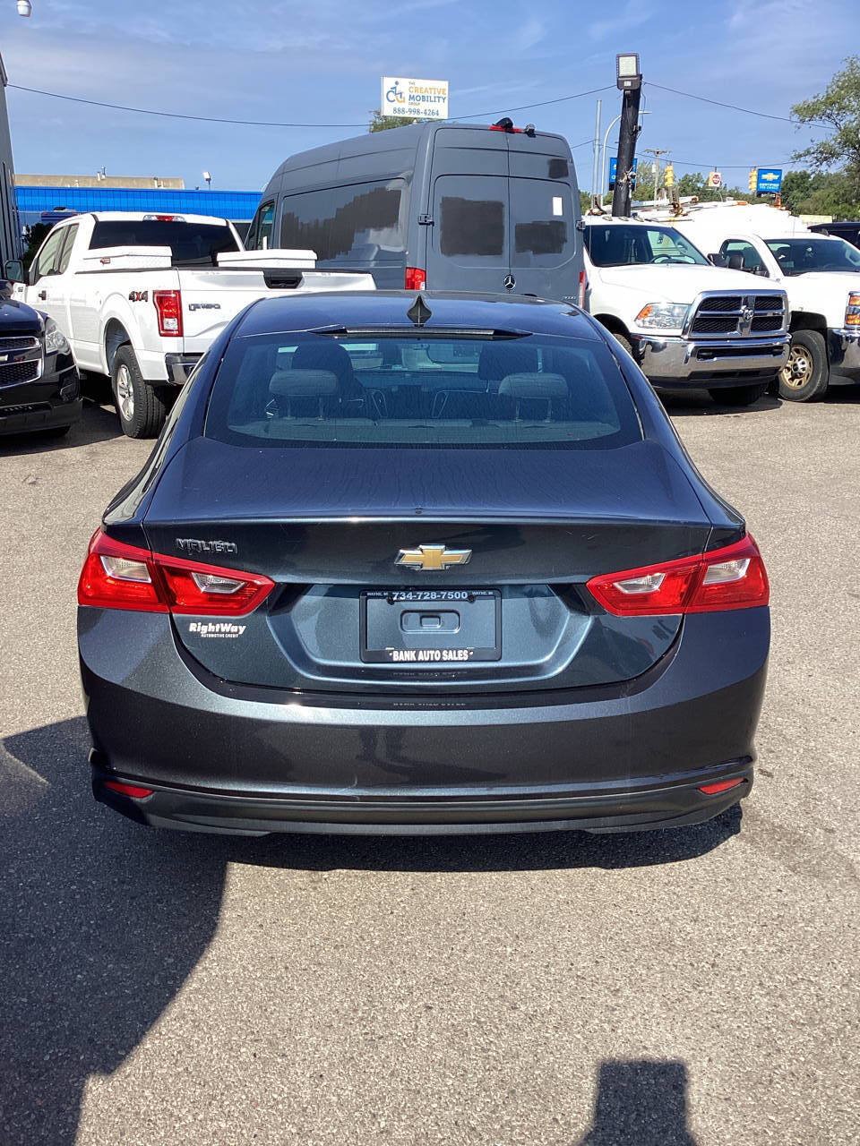 Used 2020 Chevrolet Malibu LS w/ LPO, Convenience Package 2 FWD image 3