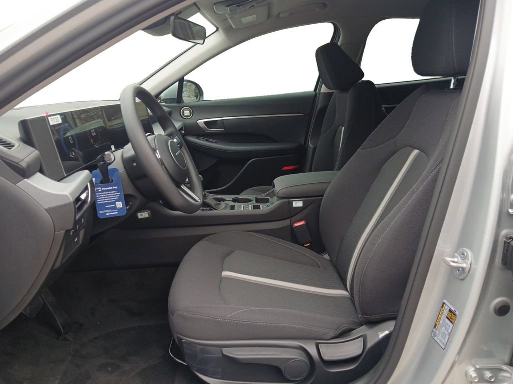 New 2026 Hyundai Sonata SE FWD image 10