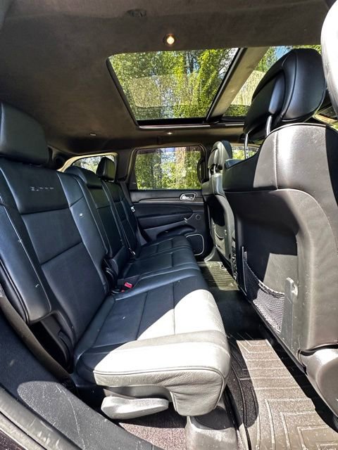 Used 2016 Jeep Grand Cherokee Summit w/ Platinum Series Group AWD/4WD image 19