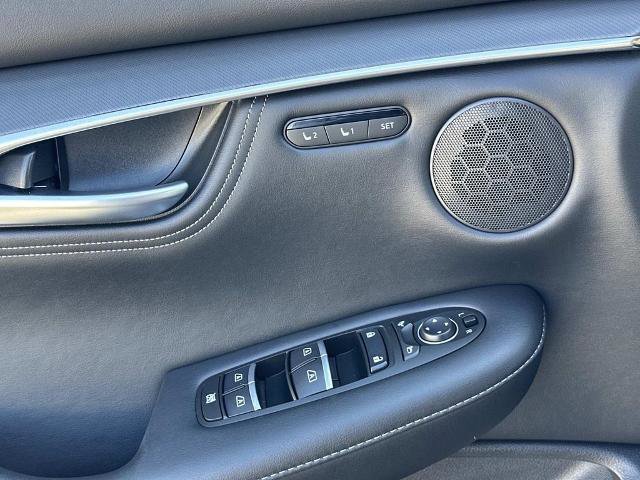 Certified 2025 INFINITI QX55 Luxe image 25