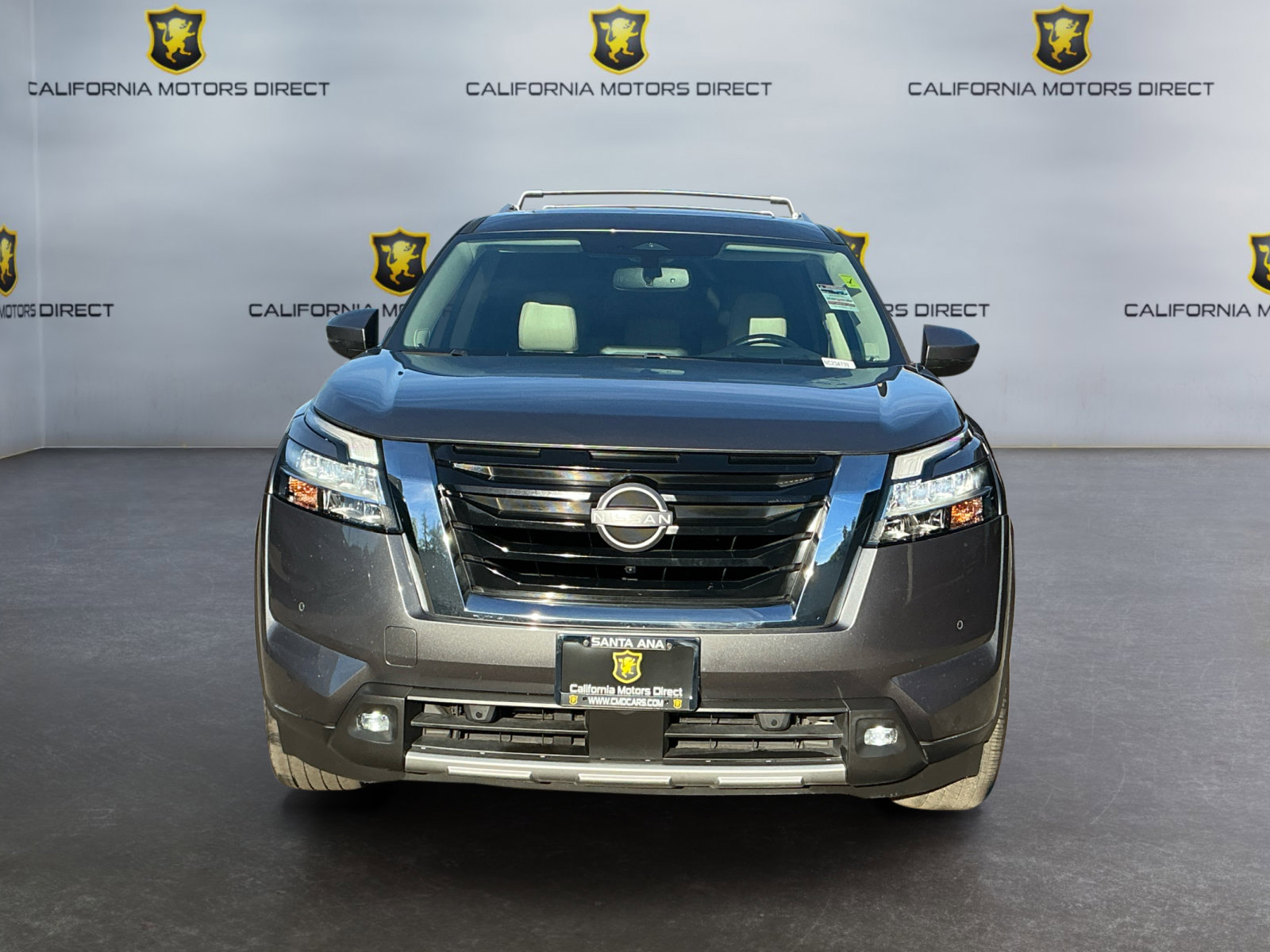 Used 2022 Nissan Pathfinder Platinum w/ Cargo Package image 2