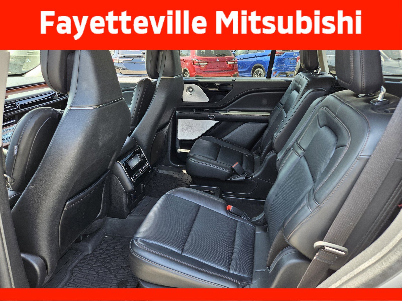 Used 2024 Lincoln Aviator Reserve w/ Equipment Group 201A RWD image 10