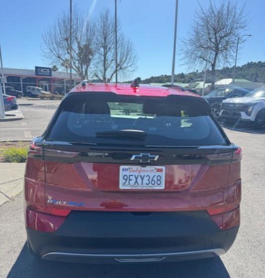 Used 2023 Chevrolet Bolt EUV Premier w/ Sun & Sound Package image 7