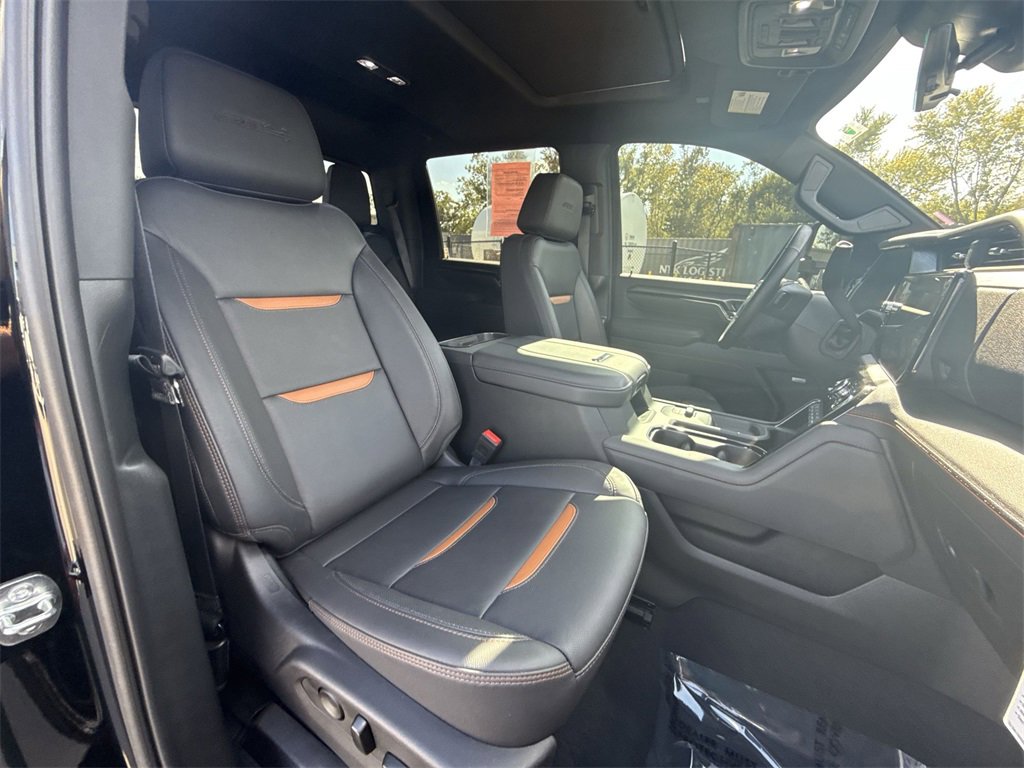 Used 2025 GMC Sierra 2500 AT4 w/ AT4 Premium Plus Package image 25