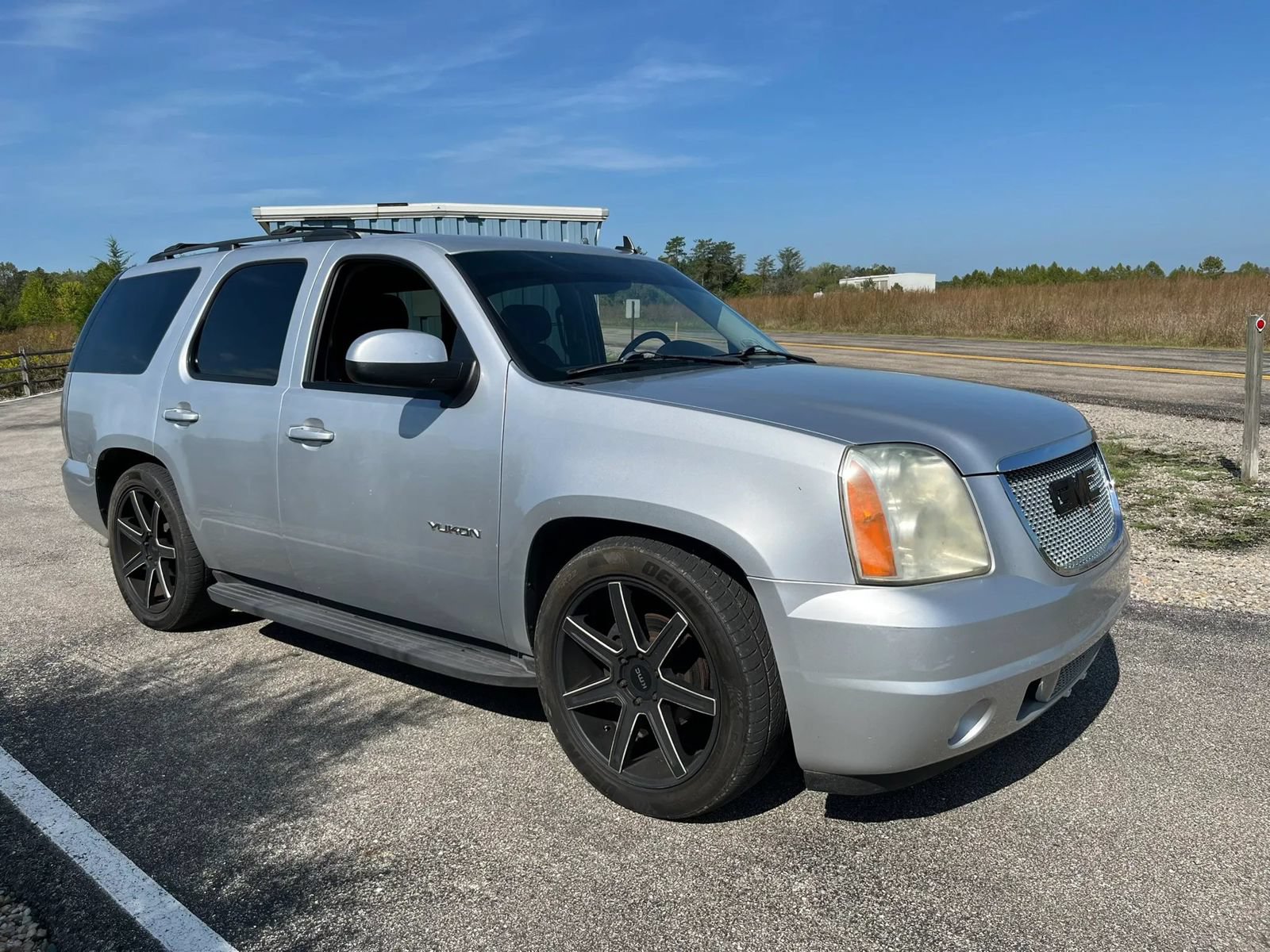 Used 2012 GMC Yukon SLE RWD image 8