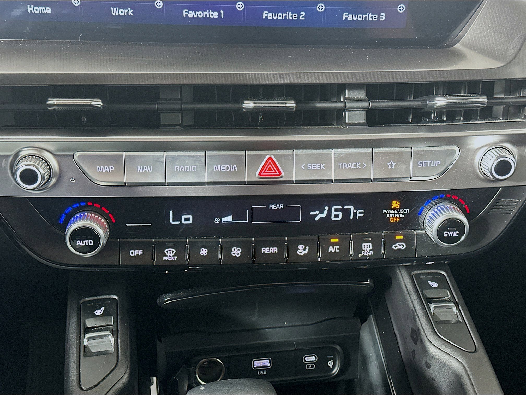 Used 2025 Kia Telluride S image 24