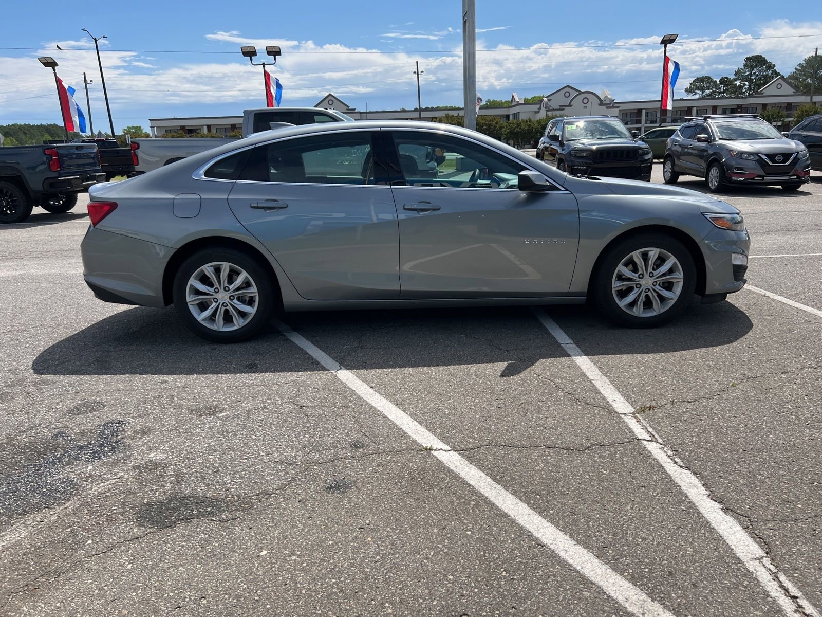 Used 2024 Chevrolet Malibu LT image 6