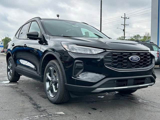New 2025 Ford Escape ST-Line w/ Tech Pack #1 image 12
