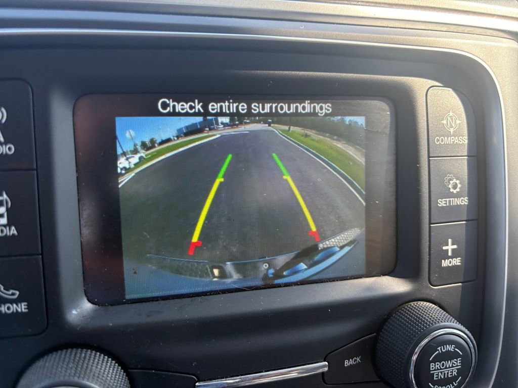 Used 2020 RAM 1500 Classic SLT image 18