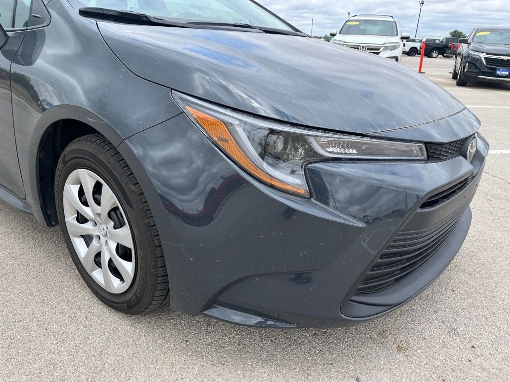 Used 2026 Toyota Corolla LE FWD image 9