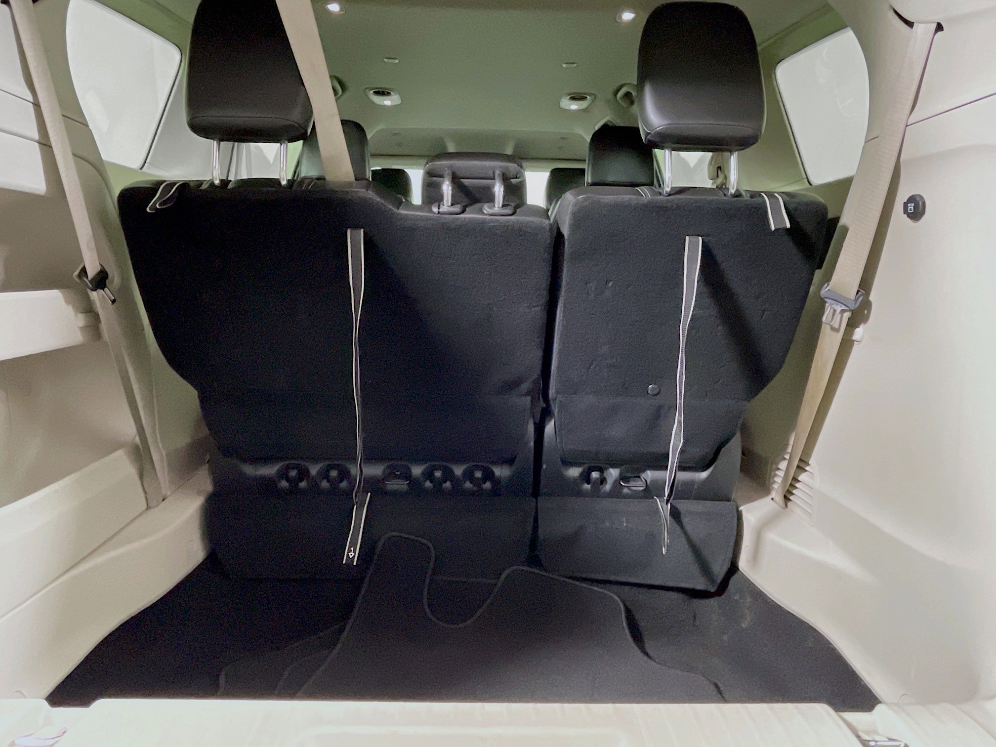 Used 2024 Chrysler Pacifica Touring-L image 28