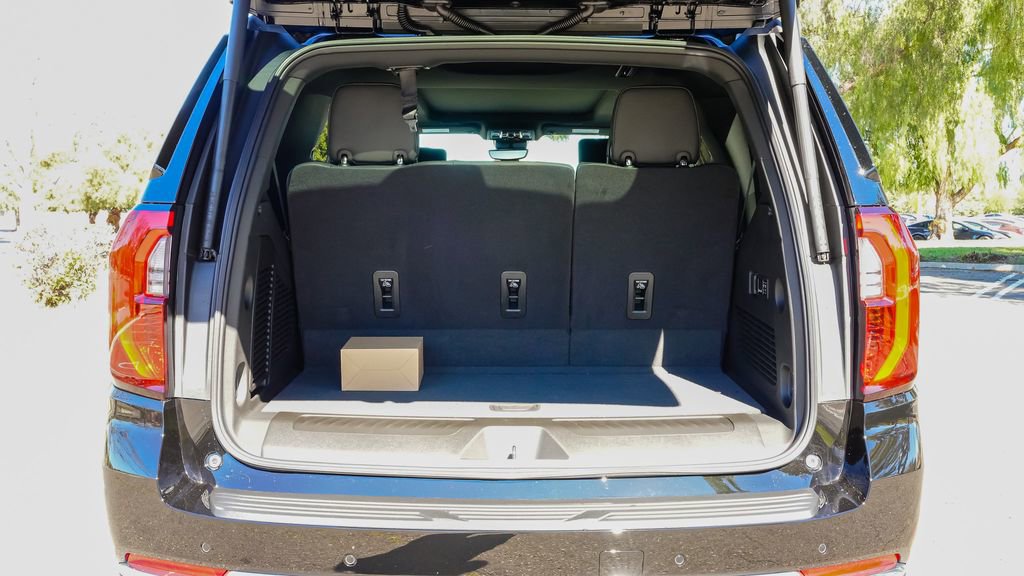 New 2026 GMC Yukon Elevation image 9