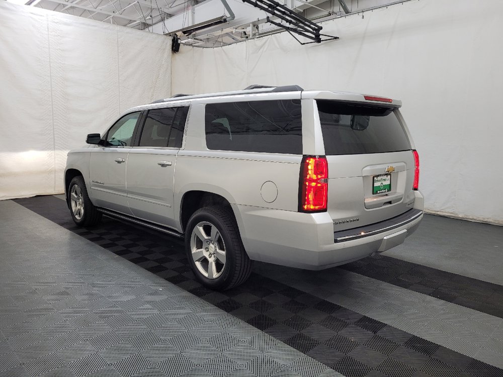 Used 2019 Chevrolet Suburban Premier AWD/4WD image 5