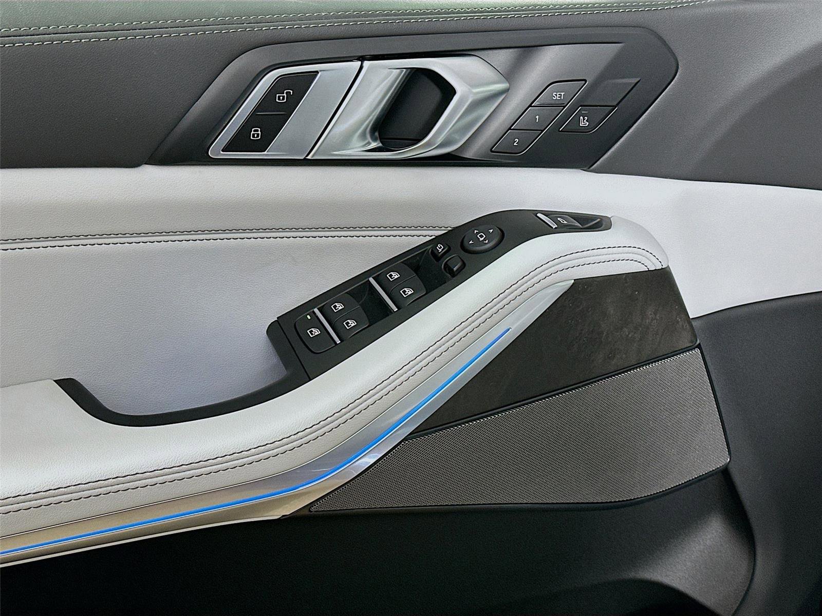 New 2026 BMW X5 xDrive40i w/ M Sport Package image 18