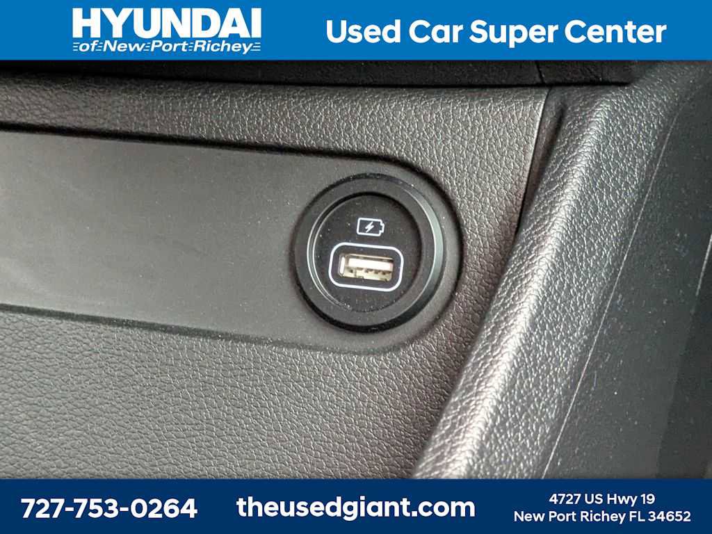 Certified 2023 Hyundai Santa Fe SEL w/ Winter Weather Package FWD image 30
