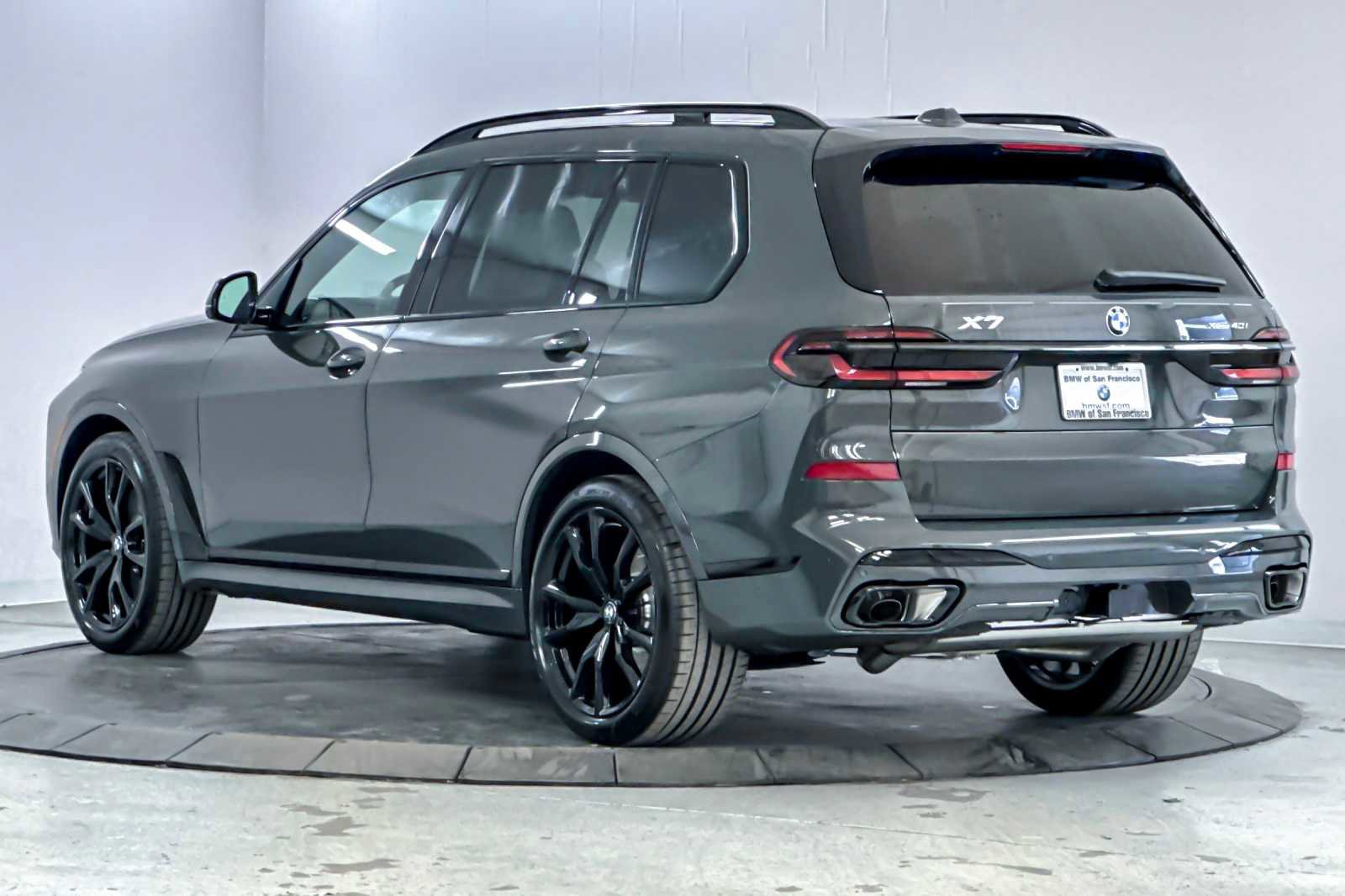 Used 2026 BMW X7 xDrive40i w/ M Sport Package image 6