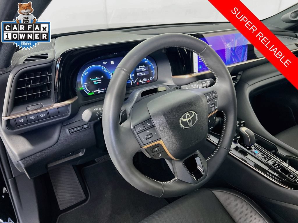 Used 2025 Toyota Crown Signia w/ Advanced Technology Package AWD/4WD image 9