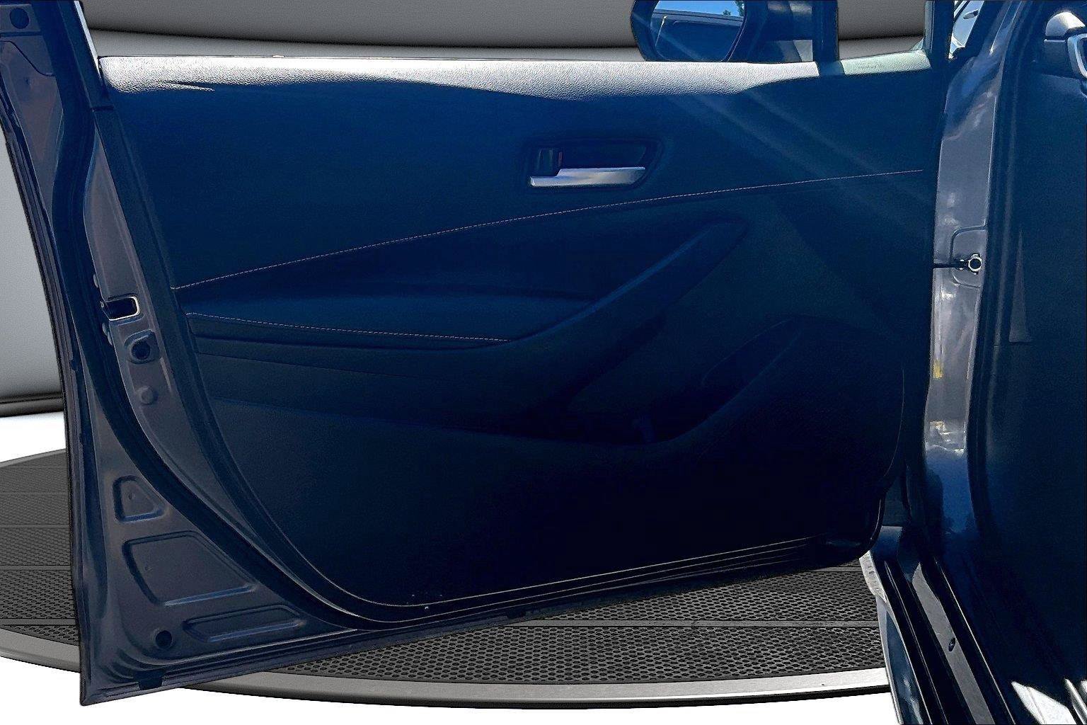 Used 2022 Toyota Corolla SE FWD image 18