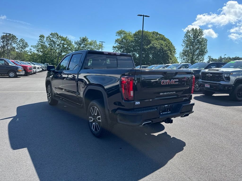 Used 2022 GMC Sierra 1500 AT4 w/ AT4 Premium Package AWD/4WD image 6