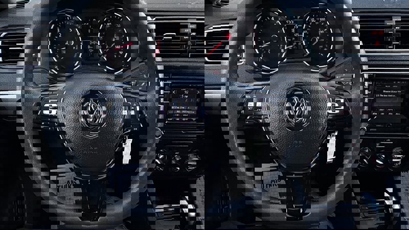 Used 2017 Volkswagen Jetta S image 6