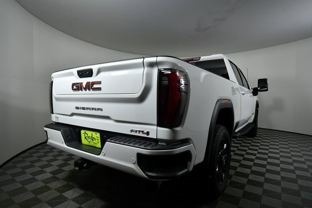 Used 2025 GMC Sierra 2500 AT4 w/ AT4 Premium Plus Package image 11