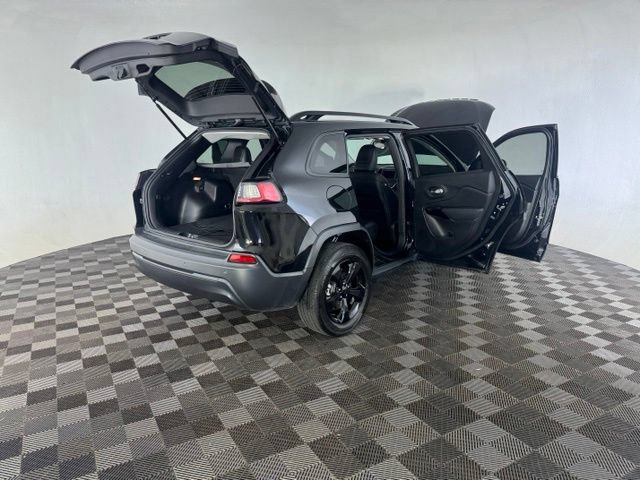 Used 2021 Jeep Cherokee Latitude Plus w/ Sun & Sound Group AWD/4WD image 17
