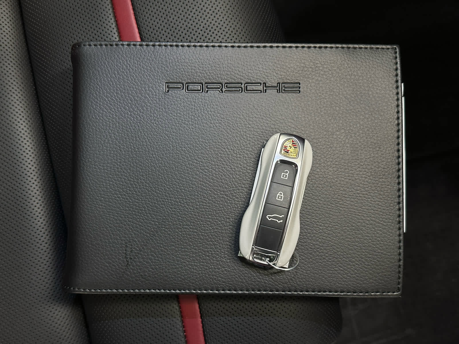 Used 2024 Porsche Cayenne S image 40