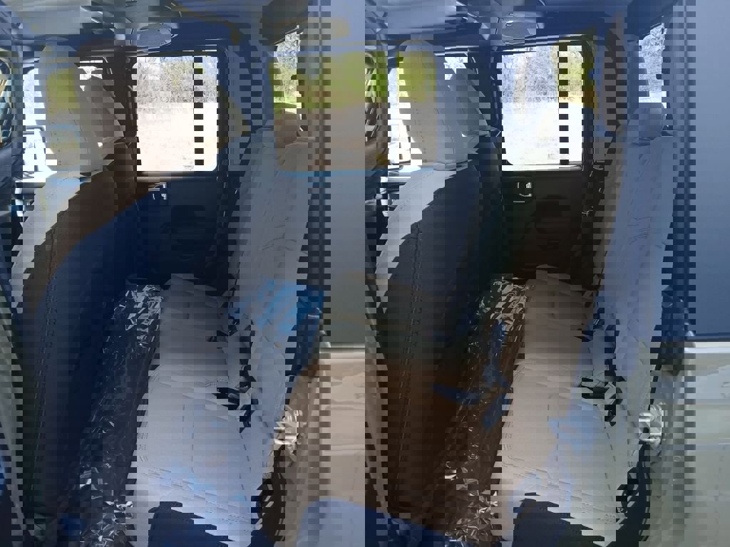 New 2026 Jeep Gladiator Willys image 30