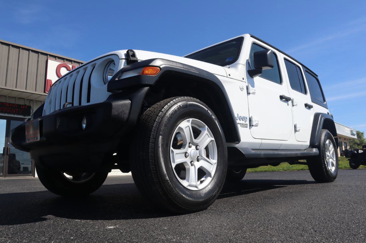 Used 2018 Jeep Wrangler Unlimited Sport S AWD/4WD image 16