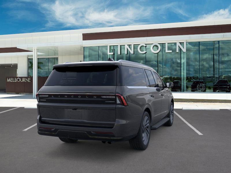 New 2026 Lincoln Navigator L Premier image 8