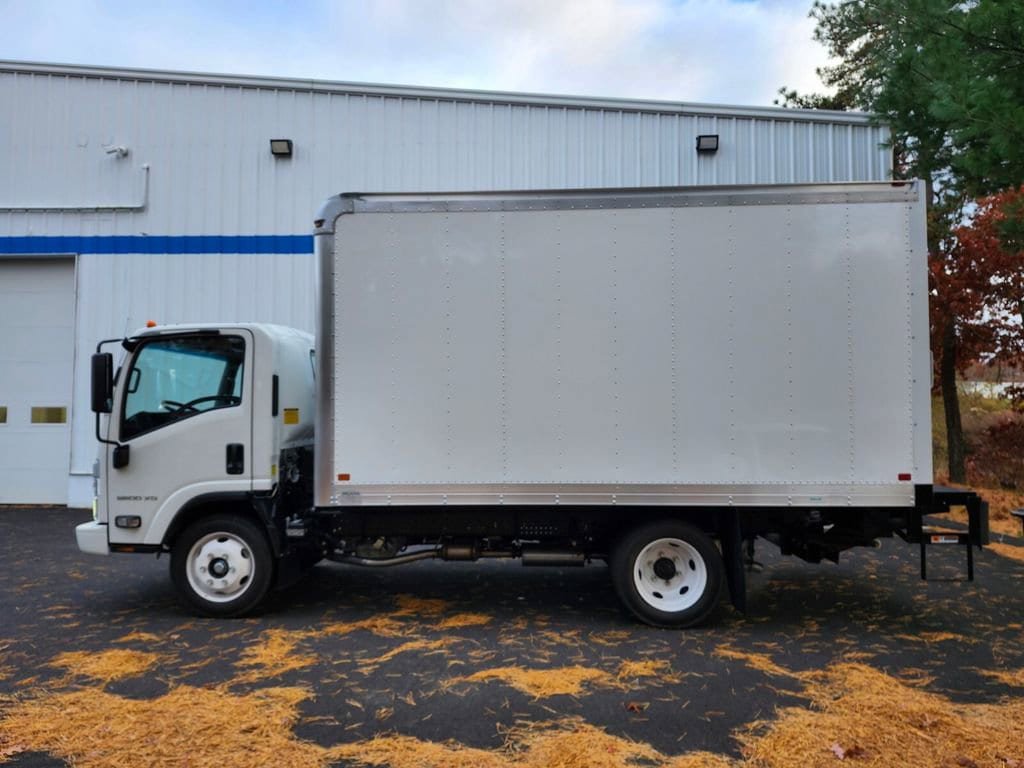 New 2025 Chevrolet Low Cab Forward 5500XG RWD image 2