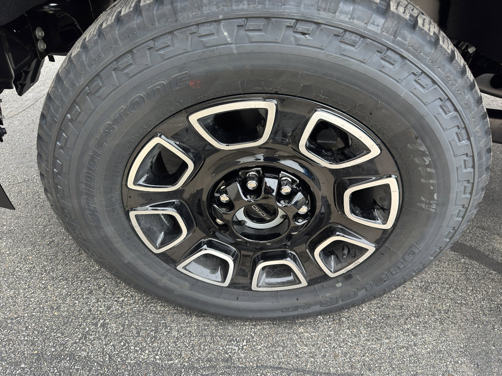 New 2026 Ford F250 Platinum w/ FX4 Off-Road Package image 37