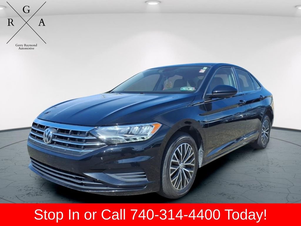 Used 2020 Volkswagen Jetta SE w/ SE Cold Weather Package FWD image 3