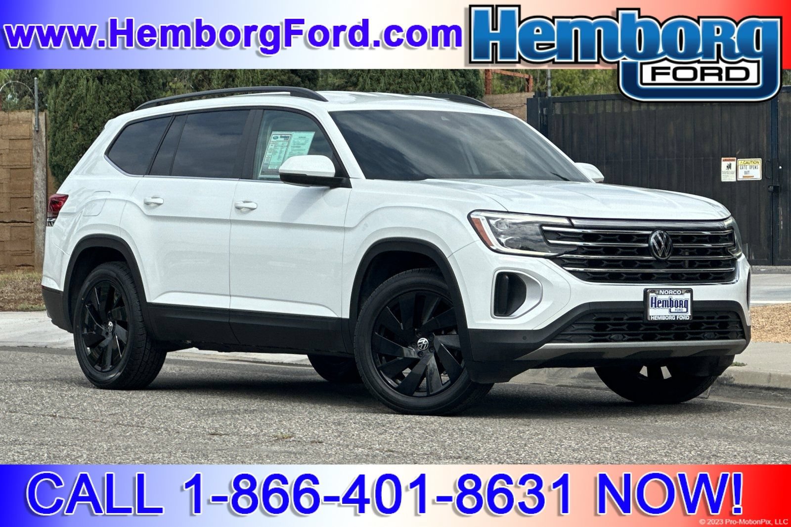 Used 2024 Volkswagen Atlas SE FWD image 1