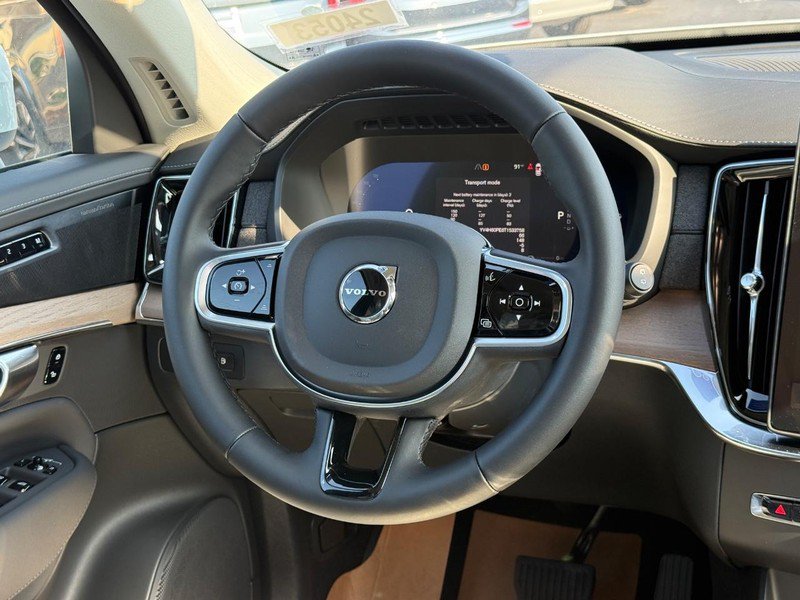New 2026 Volvo XC90 T8 Plus w/ Protection Package Premier AWD/4WD image 8