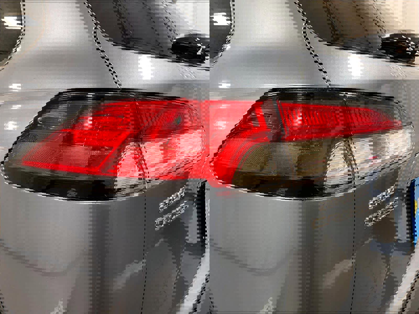 Used 2024 Toyota Corolla Cross LE image 34